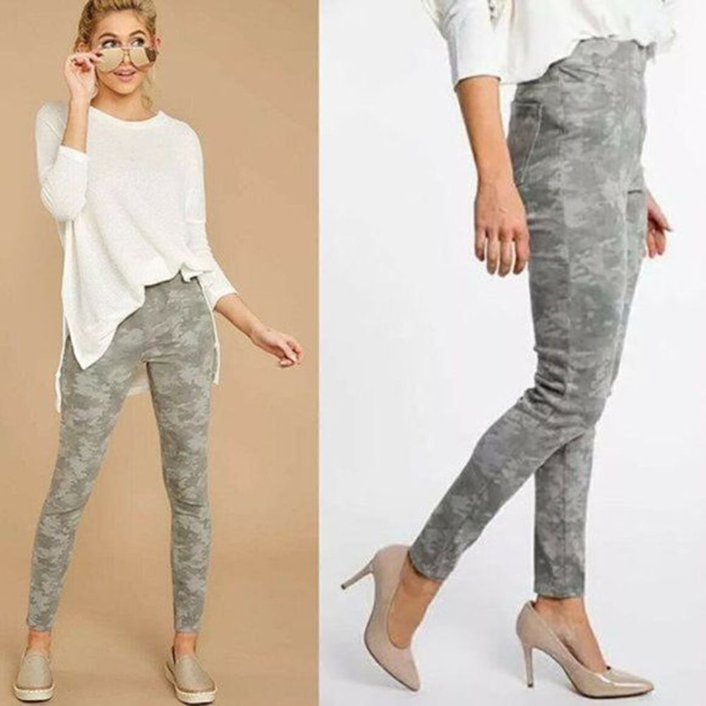 ✨SPANX Jean-ish Leggings Stone Wash Camo✨